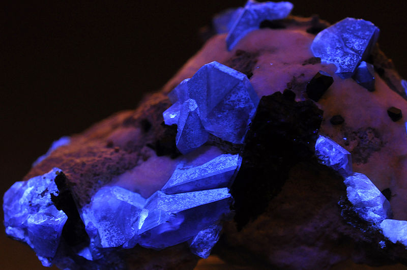 Illustration for article titled 10 Gemstones Much Rarer Than DiamondÂ